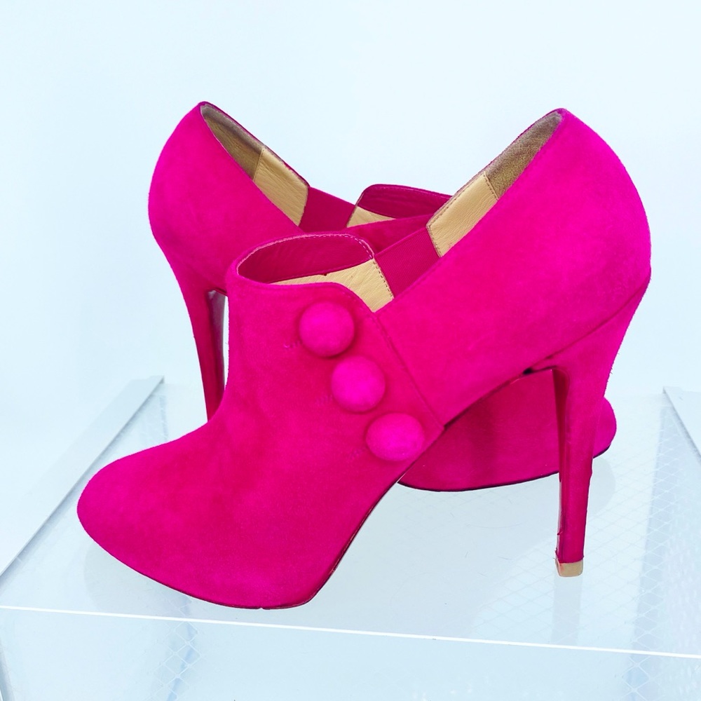 Christian Louboutin Pink booties